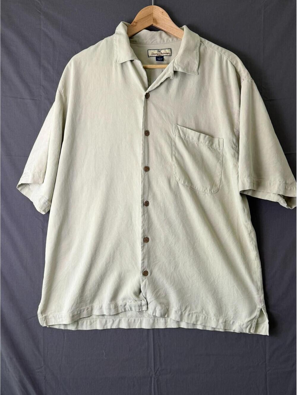 Tommy Bahama Silk Shirt Large Mens Cream Dining Dancing Diving Embroidered Flaw